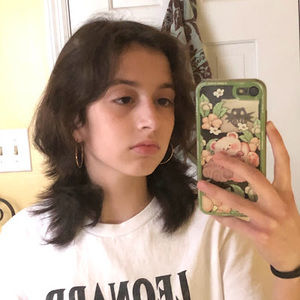 Meet your Posher, Iris